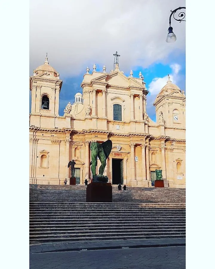 La Casa Nella Piazza Vila Noto Itália